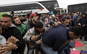 Združeni narodi priznavajo: V Evropo ne prihajajo ljudje, ki bežijo pred vojno