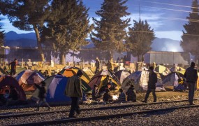 Migrantski tabor postaja "geto Idomeni"