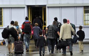 Državljani EU ne podpirajo bruseljske begunske politike