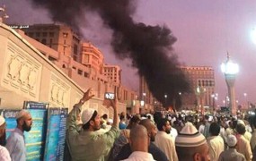 Ob koncu ramazana serija samomorilskih napadov v Savdski Arabiji