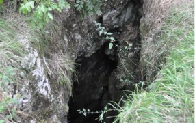 Socerbska jama: žrtve prekriva »salamje jezero«