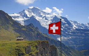 Švica zavrača migrante: ne more se vsak prosto sprehajati po državi