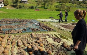 V Košnici izkopali več kot 400 žrtev komunističnega nasilja