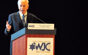 Umrl je Šimon Peres - v svetu spoštovan, doma eden najmanj priljubljenih politikov