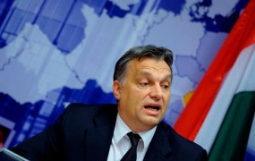 Orban bi z ustavo prepovedal kolektivno naselitev tujcev na Madžarskem