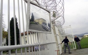 Nekateri slovenski zapori tudi 120-odstotno zasedeni