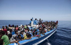 Migrantski tok čez Sredozemsko morje ne pojenja