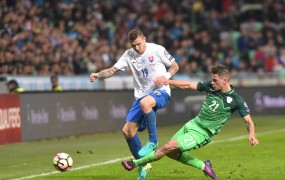 Tekma, ki je ne smejo izgubiti: slovenski nogometaši drevi s Slovaško