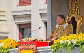 Po 70-letni vladavini umrl tajski kralj Bhumibol Adulyadej