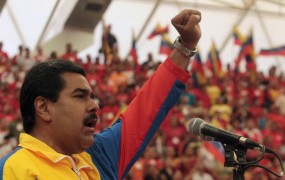 Maduro se skuša rešiti z obljubo dviga minimalne plače