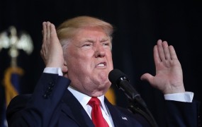 Neverjetno: Reuters primerja Trumpa z avtoritarnimi režimi