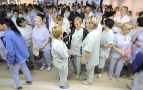 Vlada in Fides očitno preprečila novo zdravniško stavko