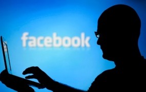 Facebook zanika, da bi imel orodje za izločanje lažnih novic