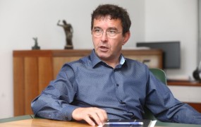 Koprivnikar: O zaupanju v ministrico bo sodil Cerar