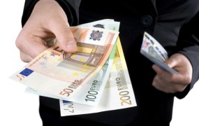 Nizke plače slovenskih delavcev