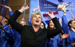 Hrvaško predsednico primerjajo z diktatorjem Kim Jong Unom