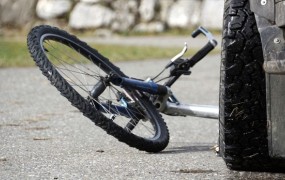 Tragedija v Markovcih: pod kolesi tovornjaka umrla mladoletna kolesarka