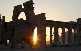 Džihadisti si ne morejo pomagati: spet so uničevali v Palmiri