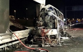 Slovenec zaman opozarjal voznika nesrečnega madžarskega avtobusa