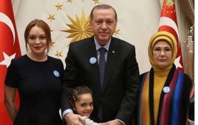 Čuden par: Lindsay Lohan in Recep Erdogan