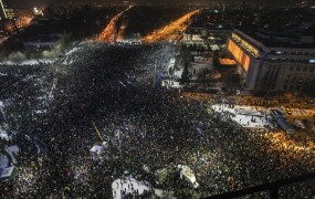 FOTO: V Romuniji največji protesti po padcu Ceausescuja