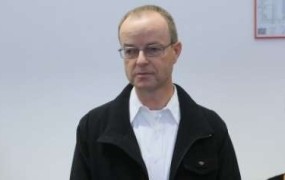 Nekdanji župnik Franc Klopčič oproščen obtožb za pedofilijo