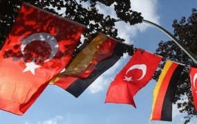 Nemško mesto sporočilo Turkom: Pri nas ne boste navijali za Erdogana!