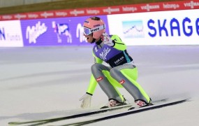 253,5 metra: Stefan Kraft v Vikersundu postavil nov svetovni rekord