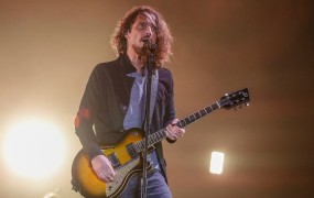 Grunge legenda Chris Cornell si je sam vzel življenje