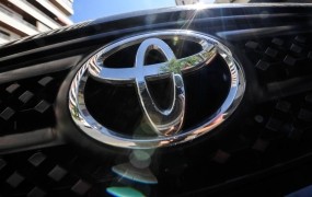 Kar imejte električna vozila, Toyota razvija leteči avtomobil