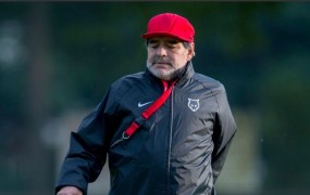 Nogometno božanstvo Maradona je zanič trener