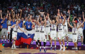 Zlati košarkarji razočarani nad mizerno nagrado, ki jim jo je dodelila Cerarjeva vlada