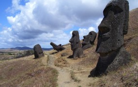 Na Velikonočnem otoku lahko turisti bivajo le še 30 dni