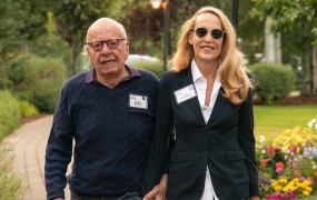 Razvpiti medijski mogul Rupert Murdoch in manekenka Jerry Hall se ločujeta