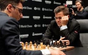 Danes znan svetovni prvak v šahu: se bo Carlsen obdržal na prestolu?