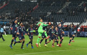 PSG "končno" francoski prvak - po treh zapravljenih priložnostih jim je "pomagal" tekmec