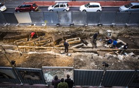Grob sredi Ljubljane je postal svetovna arheološka senzacija