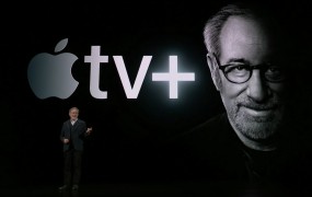 Apple izzval Netflix: Spielberg, Oprah in druga velika imena bodo ustvarjala za "jabolko" (VIDEO)