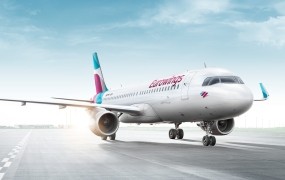 Blamaža letalske družbe Eurowings: letalo letelo na Sardinijo, čeprav letališče še ni odprto