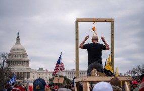 17 let zapora za napadalca na ameriški kongres