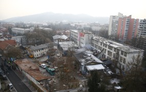 Na mestu ekološke bombe sredi Ljubljane naj bi zrasel Center Rog