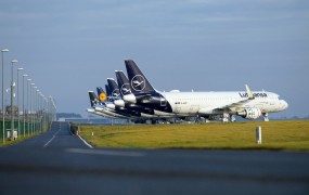 Bruselj: prazna letala so slaba za gospodarstvo in okolje