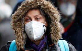 Avstrija z novimi ukrepi: FFP2 maske na prostem in petdnevna karantena