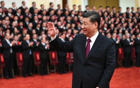 Naslednik Mao Zedonga trdno v sedlu: Xiju nov mandat na čelu kitajske komunistične partije