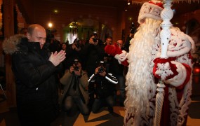 Putin dedku Mrazu hvaležen za predsedniški položaj