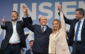 Italija: Desnica uradno z večino v obeh domovih parlamenta