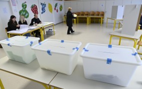 Volišča so se zaprla, do 16. ure 32,72 odstotna volilna udeležba