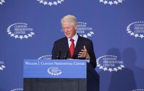 Bill Clinton je okužen s koronavirusom: Cepite se