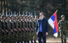 Srbska vojska zaradi Kosova v najvišji stopnji bojni pripravljenosti