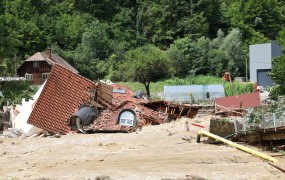 Občine prijavile za 2,7 milijarde evrov škode po avgustovskih poplavah